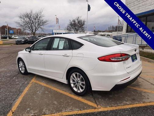 2020 Ford Fusion SE