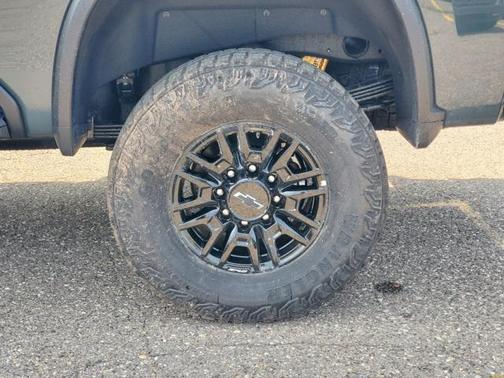 2025 Chevrolet Silverado 2500 4WD Crew Cab Standard Bed ZR2