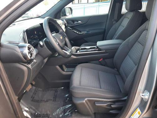 Sterling Gray Metallic 2025 Chevrolet Equinox 1LT