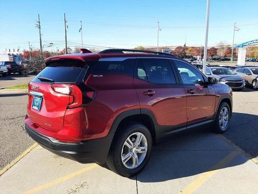 2023 GMC Terrain SLE