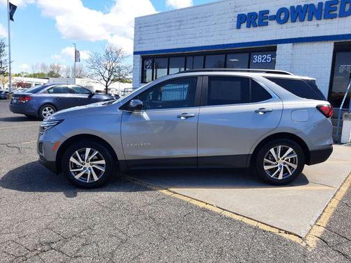 Sterling Gray Metallic 2023 Chevrolet Equinox 1LT