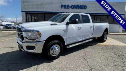 2020 RAM 3500 Big Horn Crew Cab 4x4 8' Box