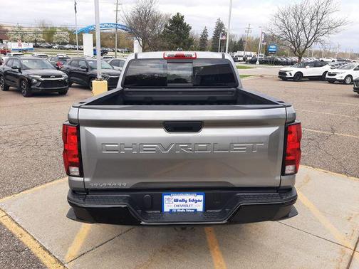 Sterling Gray Metallic 2024 Chevrolet Colorado WT