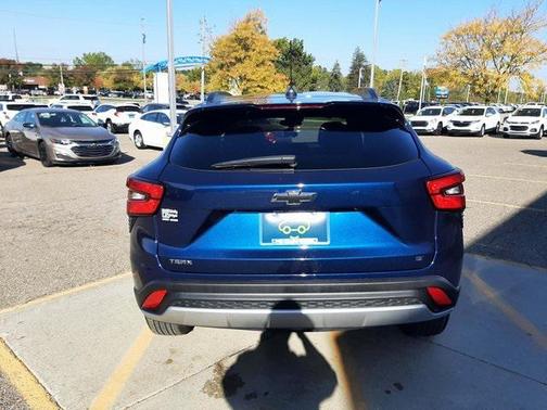 2024 Chevrolet Trax LT