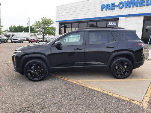 Mosaic Black Metallic 2025 Chevrolet Equinox 1LT