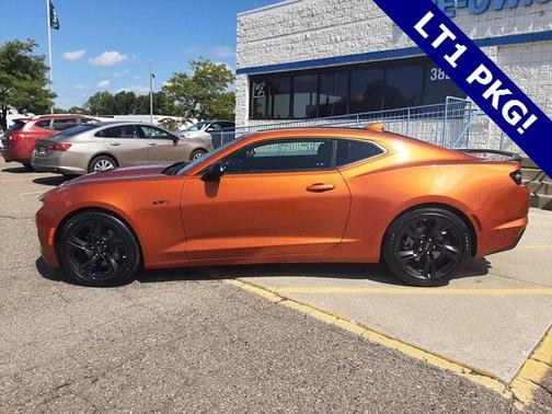 2022 Chevrolet Camaro RWD Coupe LT1