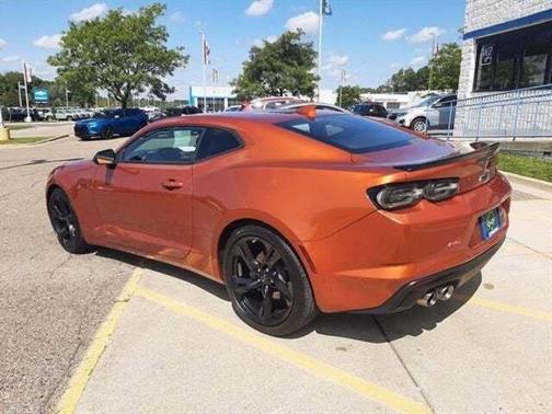2022 Chevrolet Camaro RWD Coupe LT1