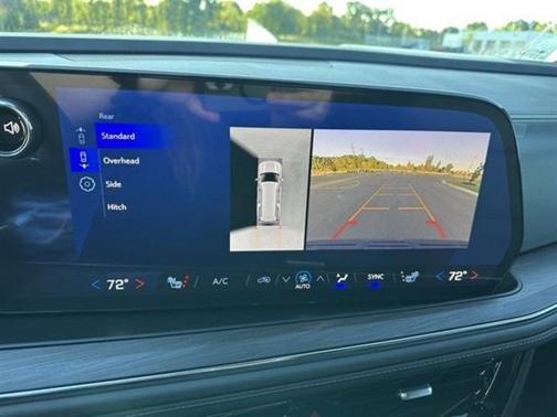 2025 Chevrolet Suburban LT