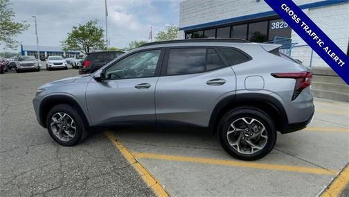 2024 Chevrolet Trax LT