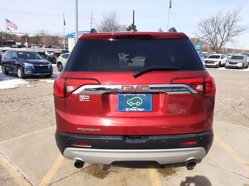 2019 GMC Acadia SLE-2