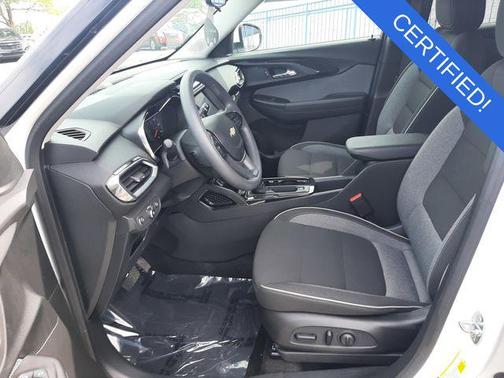 Summit White 2023 Chevrolet Trailblazer LT