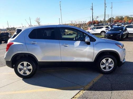 2022 Chevrolet Trax LS