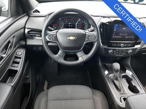 Sterling Gray Metallic 2023 Chevrolet Traverse LT Cloth