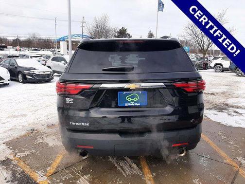 2022 Chevrolet Traverse LT Cloth