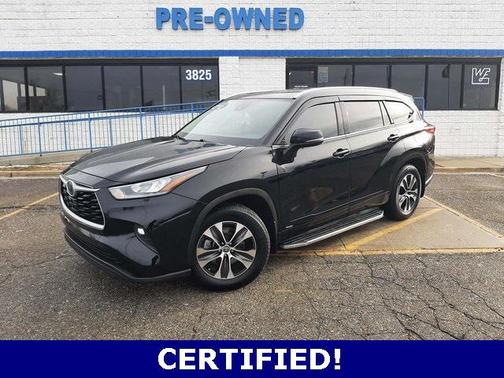 2022 Toyota Highlander Hybrid XLE