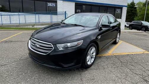 2017 Ford Taurus SE