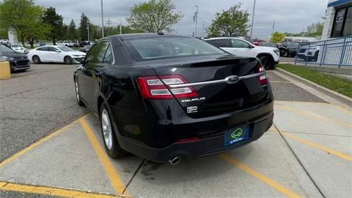 2017 Ford Taurus SE