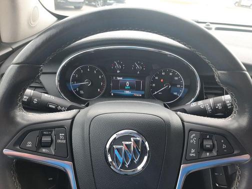 Summit White 2022 Buick Encore Preferred