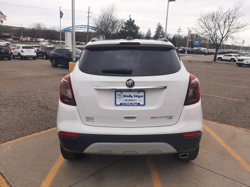 Summit White 2022 Buick Encore Preferred