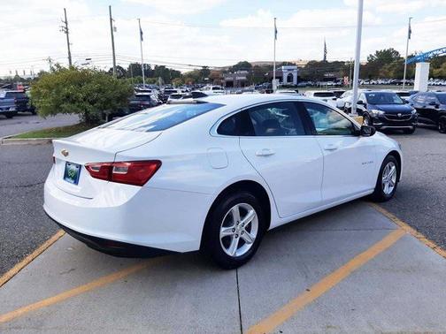 2022 Chevrolet Malibu 1LS