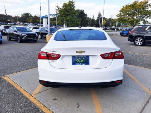 2022 Chevrolet Malibu 1LS