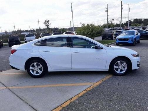 2022 Chevrolet Malibu 1LS