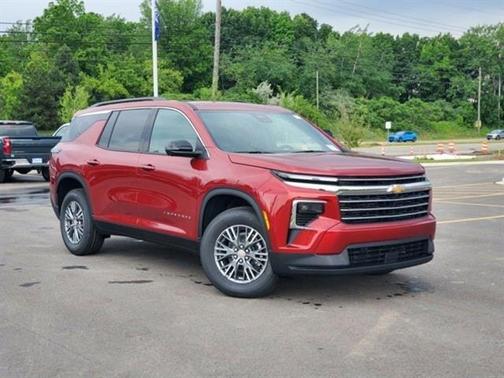 2025 Chevrolet Traverse LT