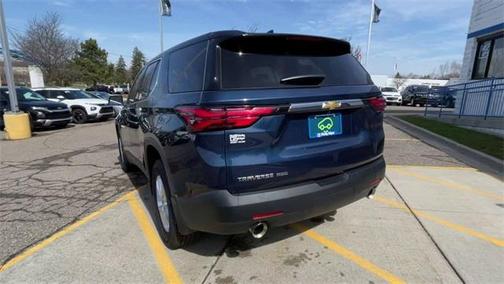 2022 Chevrolet Traverse LS