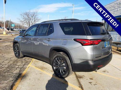 2023 Chevrolet Traverse RS