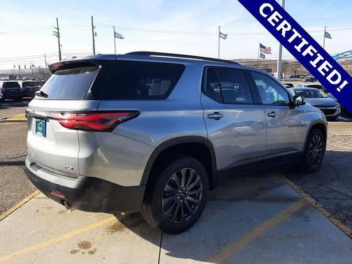 2023 Chevrolet Traverse RS