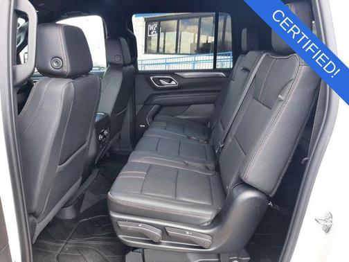 Iridescent Pearl Tricoat 2023 Chevrolet Suburban RST