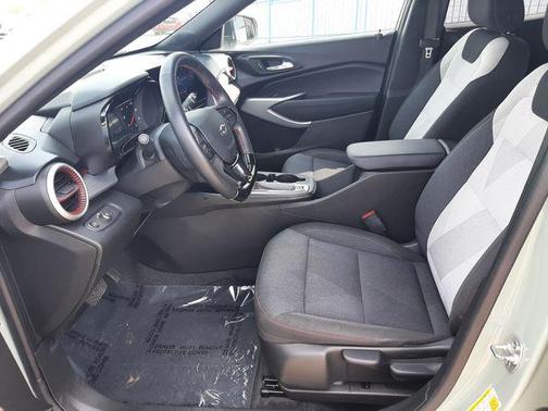 Cacti Green 2024 Chevrolet Trax FWD 1RS