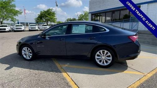 2022 Chevrolet Malibu FWD LT