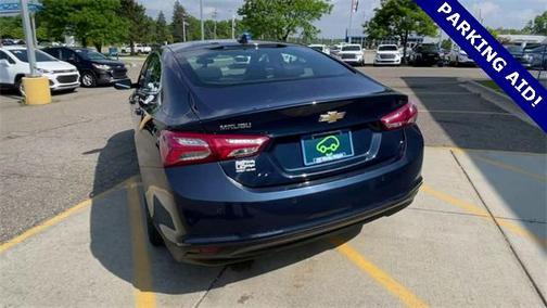 2022 Chevrolet Malibu FWD LT