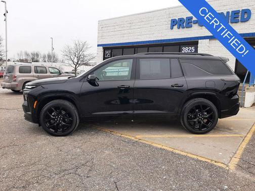 Mosaic Black Metallic 2024 Chevrolet Traverse RS