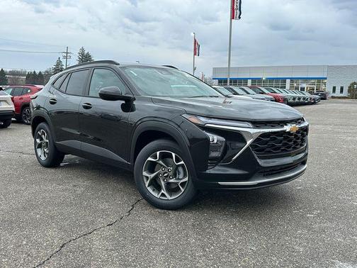 Mosaic Black Metallic 2026 Chevrolet Trax LT