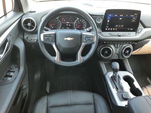 Summit White 2023 Chevrolet Blazer 3LT