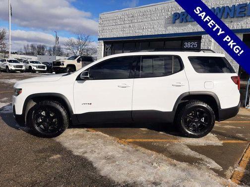 2023 GMC Acadia AWD AT4