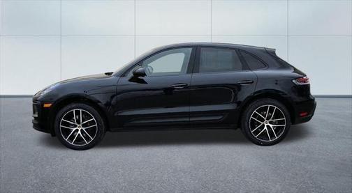 2023 Porsche Macan Base