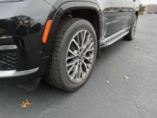 2023 Jeep Grand Cherokee L Summit Reserve