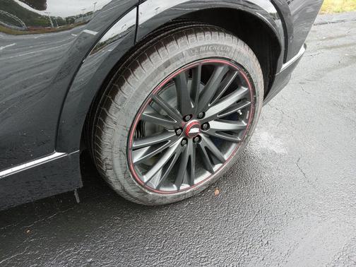 2025 Cadillac LYRIQ Sport