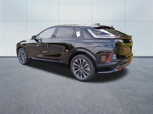 2025 Cadillac LYRIQ Sport