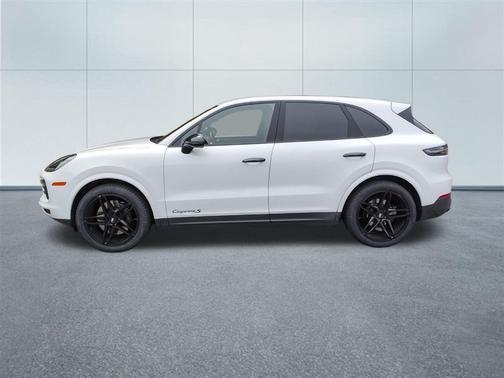 2022 Porsche Cayenne Platinum Edition