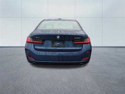 2023 BMW 330 xDrive