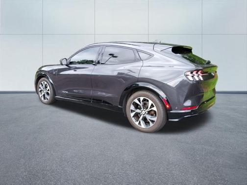 2022 Ford Mustang Mach-E Premium