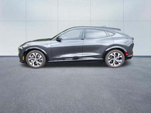 2022 Ford Mustang Mach-E Premium
