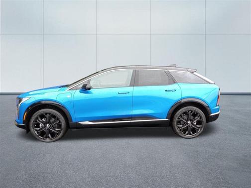 2025 Cadillac OPTIQ Luxury