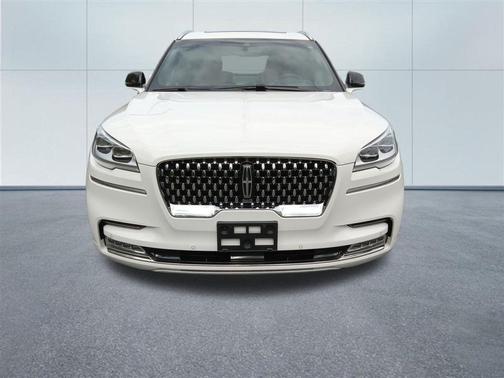 White Metallic 2023 Lincoln Aviator Black Label AWD