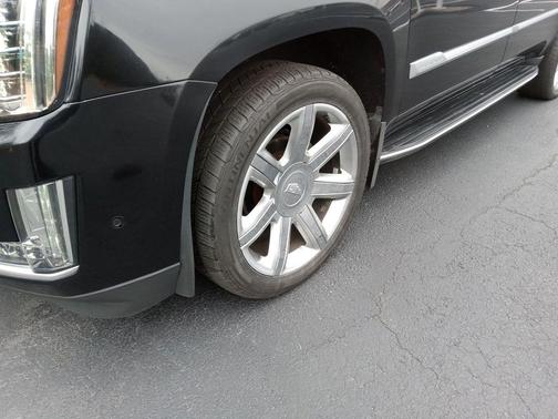 2019 Cadillac Escalade ESV Luxury