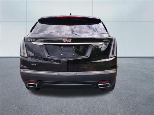 2025 Cadillac XT5 Sport